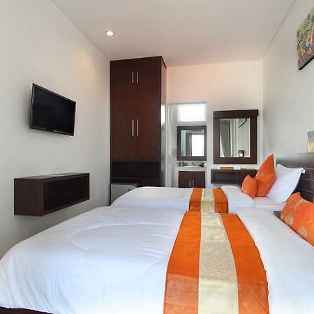 Lotus Tirta Seminyak Ξενοδοχείο Εξωτερικό φωτογραφία
