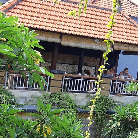 Lotus Tirta Seminyak Ξενοδοχείο Εξωτερικό φωτογραφία