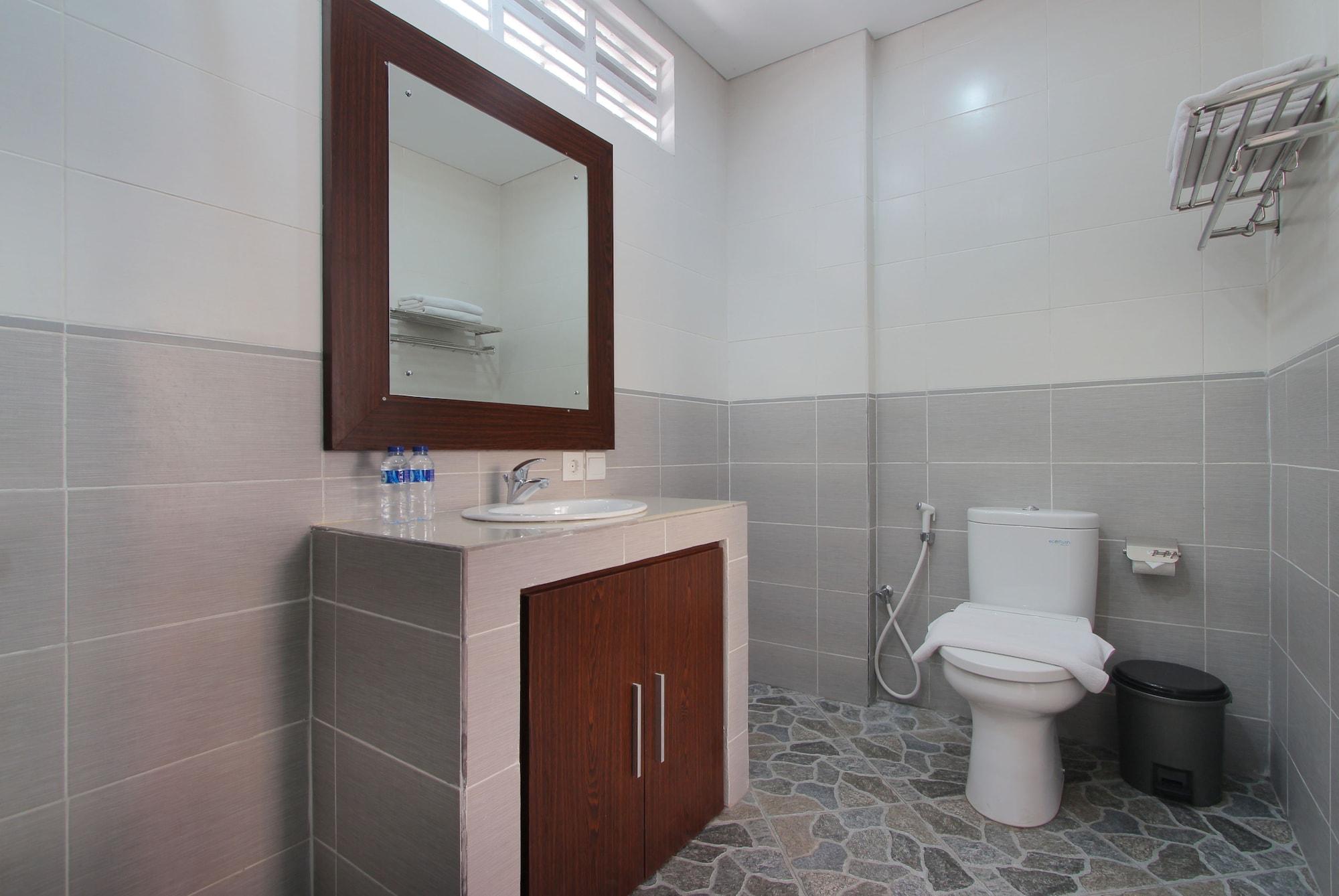 Lotus Tirta Seminyak Ξενοδοχείο Εξωτερικό φωτογραφία