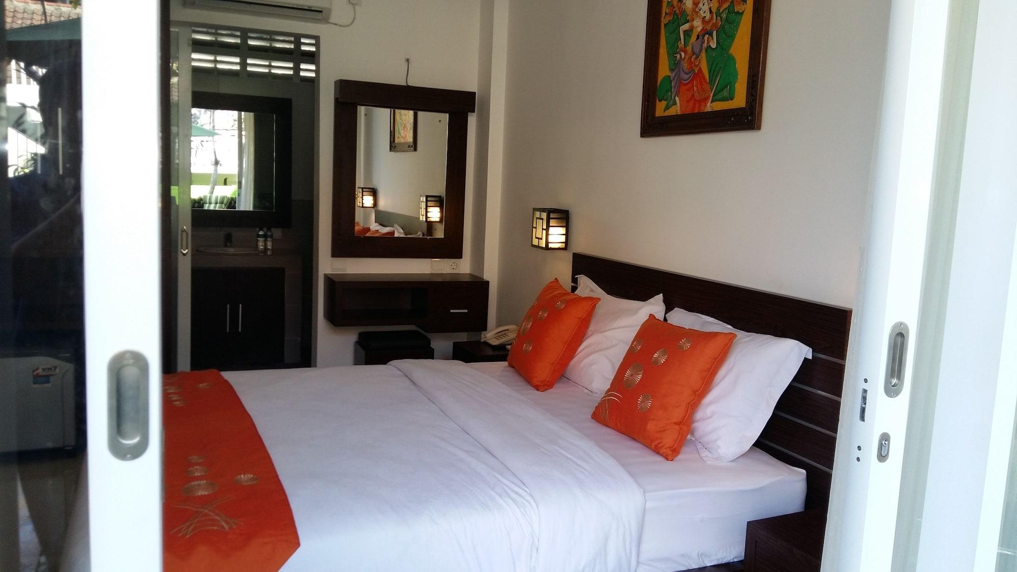 Lotus Tirta Seminyak Ξενοδοχείο Εξωτερικό φωτογραφία