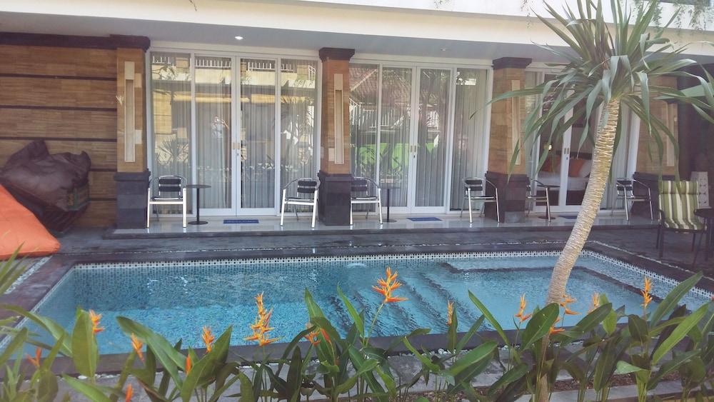 Lotus Tirta Seminyak Ξενοδοχείο Εξωτερικό φωτογραφία
