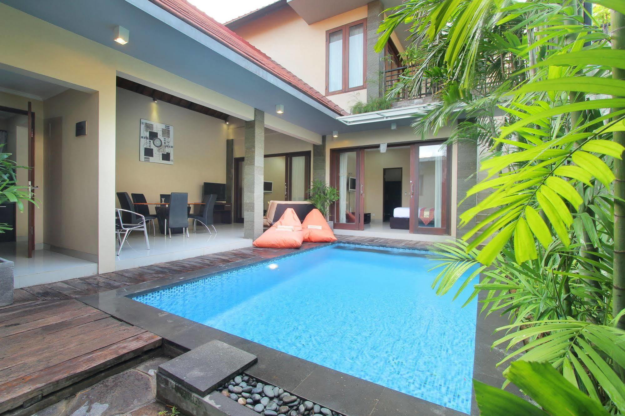 Lotus Tirta Seminyak Ξενοδοχείο Εξωτερικό φωτογραφία